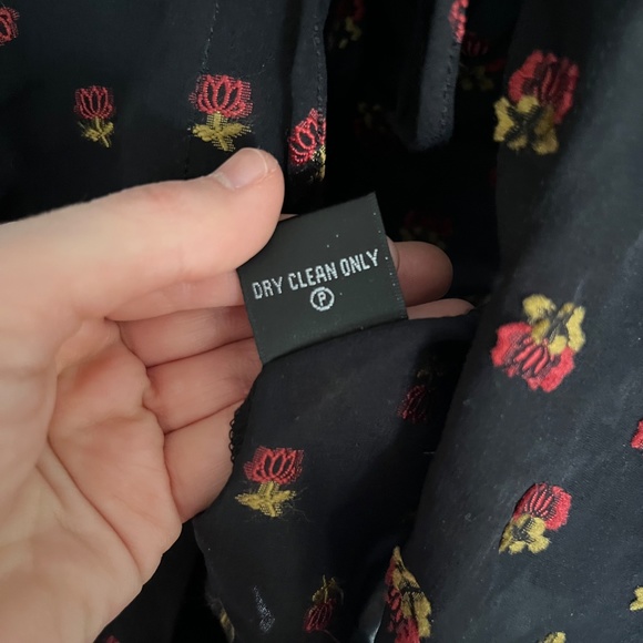 Artelier Nicole Miller | Rosebud Top - Picture 5 of 5